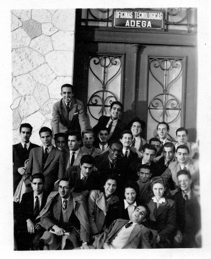 18.AC e colegas Agronomia.Lisboa.1947