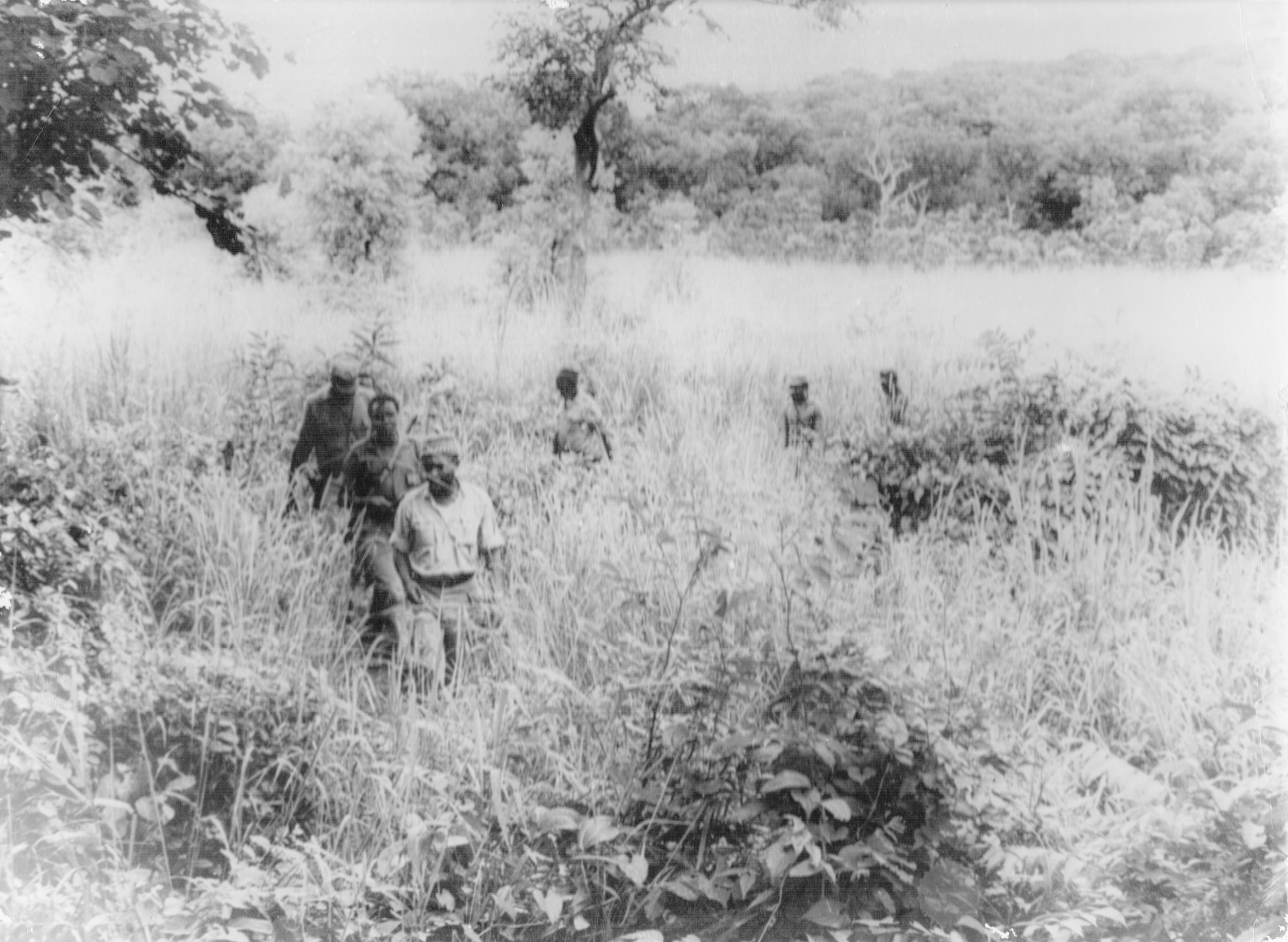 Amílcar Cabral, Osvaldo Vieira e Constantino Teixeira (Tchuchu)- No leste do da Guiné